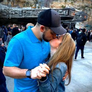 Meet your Posher, Dakota